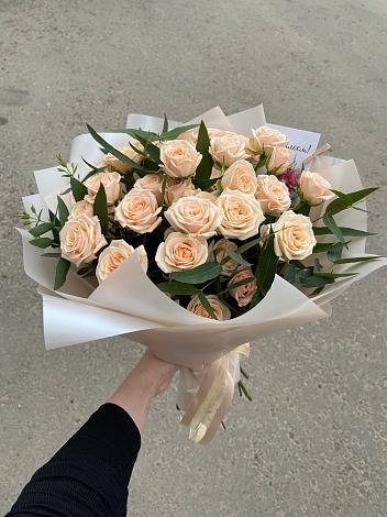 Букет Кремовые розы Латте в Апрелевке