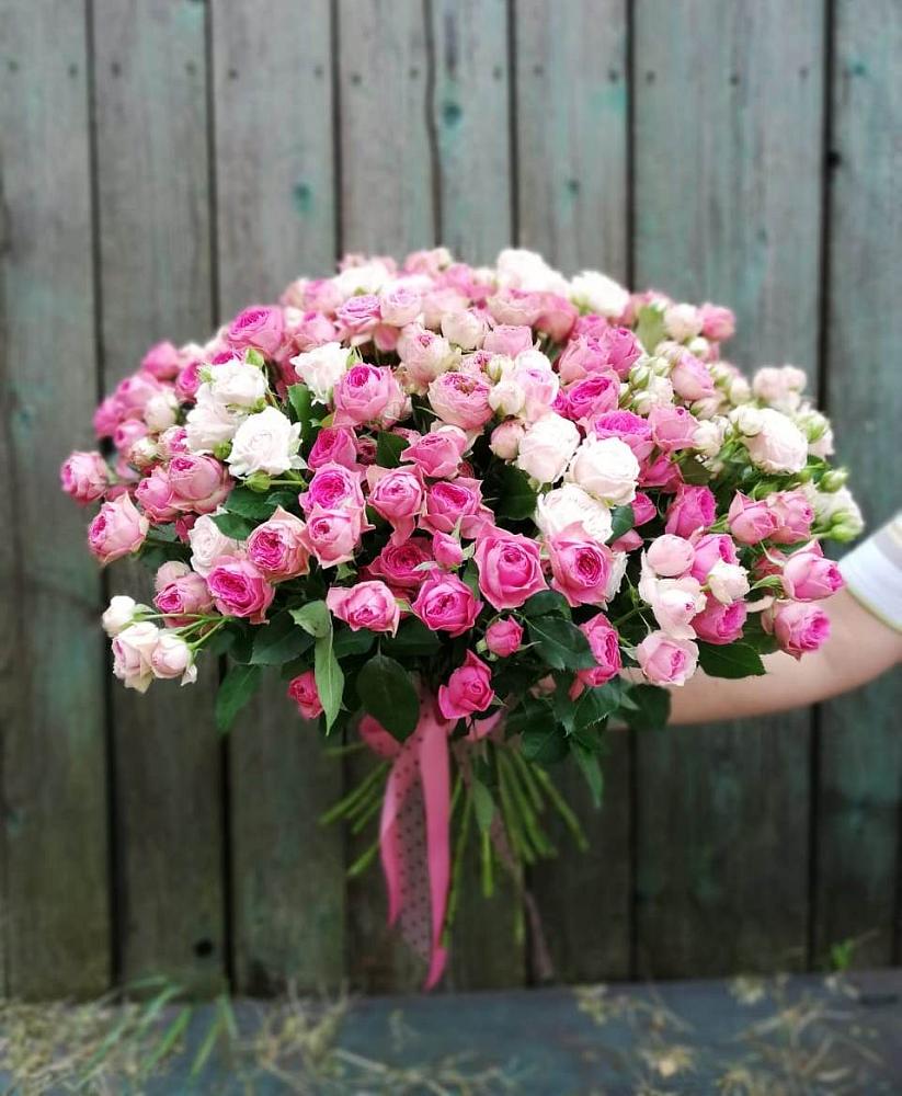 Букет Розовые кустовые розы Натали и Лав Лидия в Апрелевке